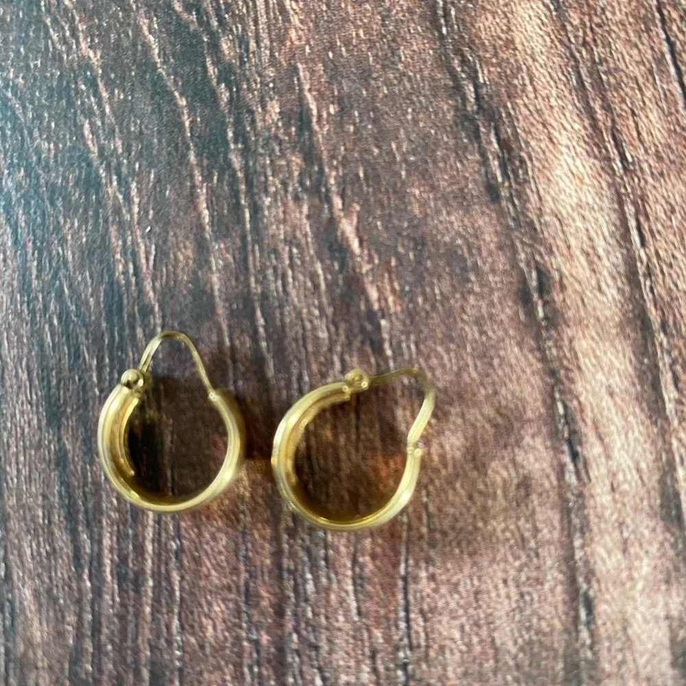 Gold Hoop Earrings - Picture 5 of 5